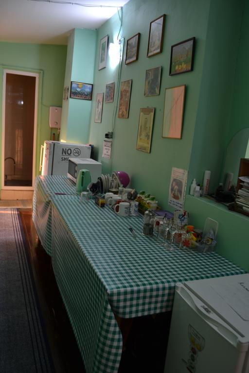 Green Stairs Guest House ティビリシ エクステリア 写真